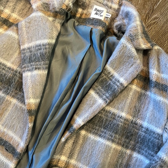 princess polly trench coat - Picture 2 of 5